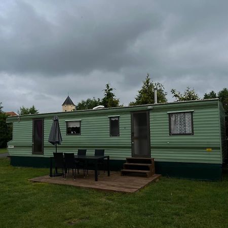Appartement Autocamp Free Star - Mobilheimy à Strachotin Extérieur photo