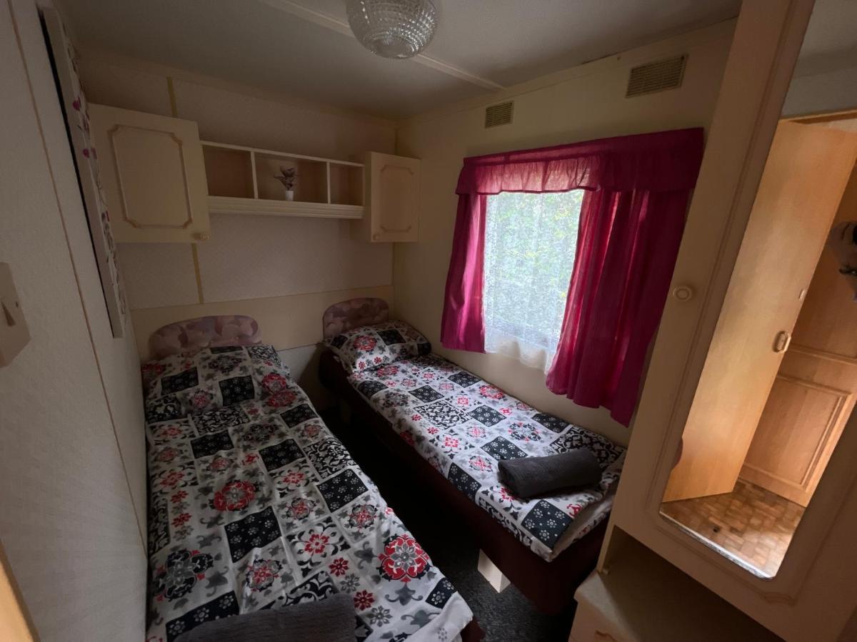 Appartement Autocamp Free Star - Mobilheimy à Strachotin Extérieur photo