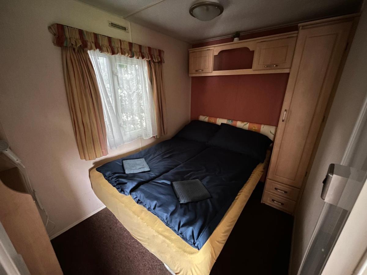 Appartement Autocamp Free Star - Mobilheimy à Strachotin Extérieur photo