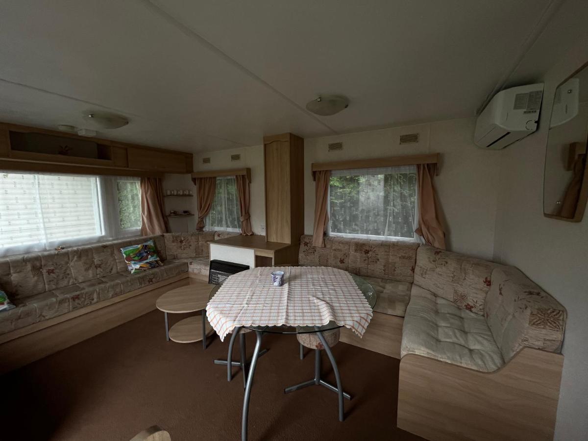 Appartement Autocamp Free Star - Mobilheimy à Strachotin Extérieur photo