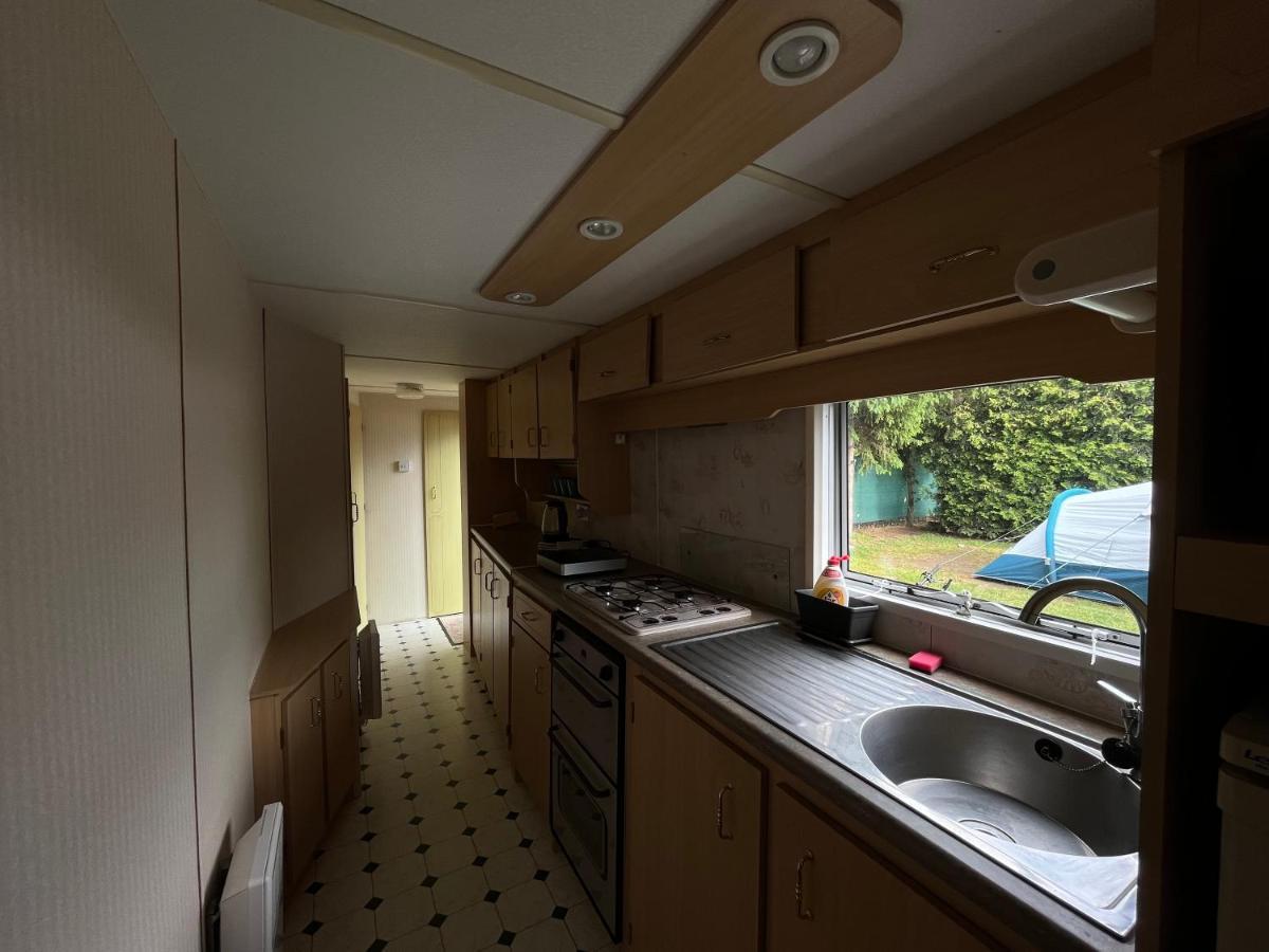 Appartement Autocamp Free Star - Mobilheimy à Strachotin Extérieur photo