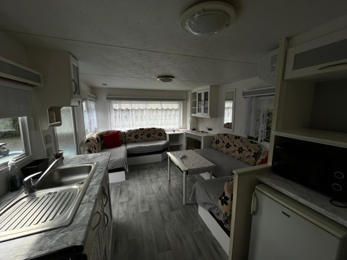Appartement Autocamp Free Star - Mobilheimy à Strachotin Extérieur photo